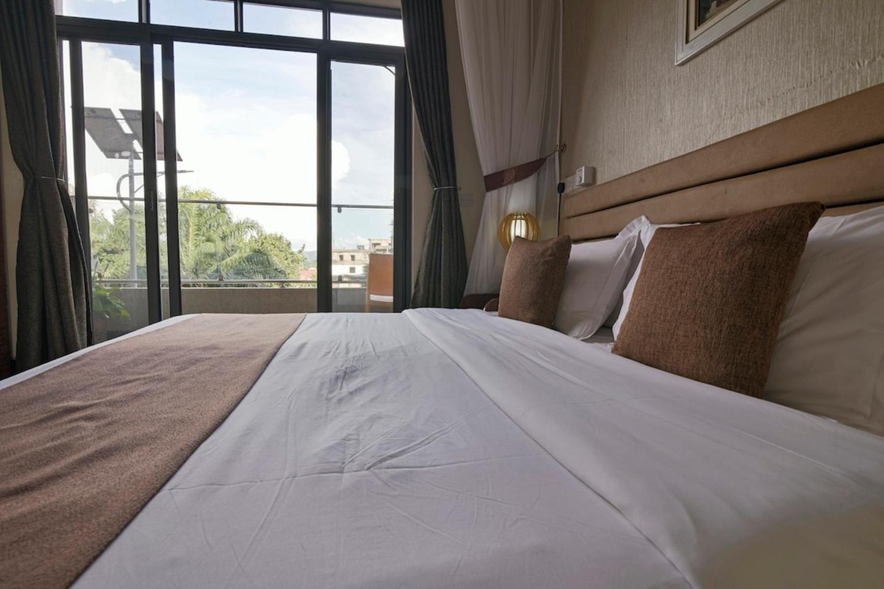 Hoima Buffalo Hotel & Business Hub Ltd 外观 照片