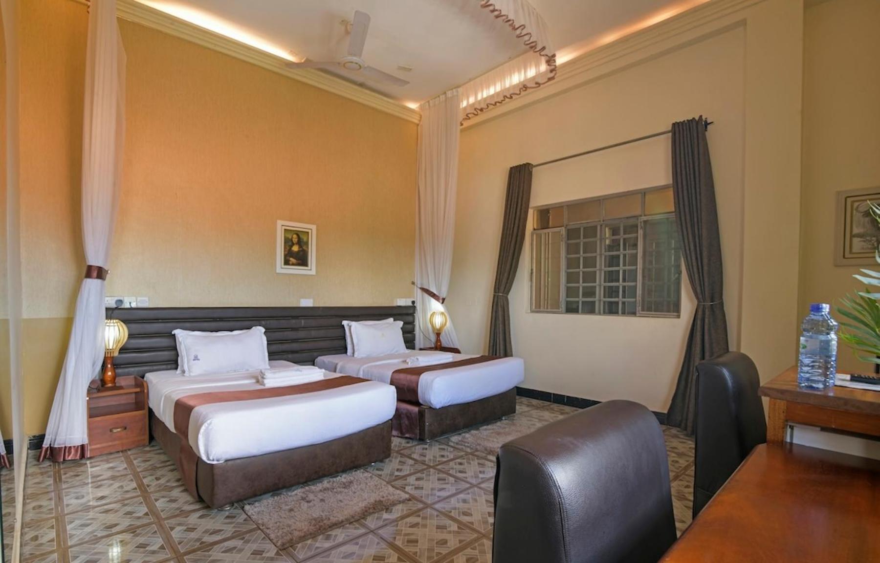 Hoima Buffalo Hotel & Business Hub Ltd 外观 照片
