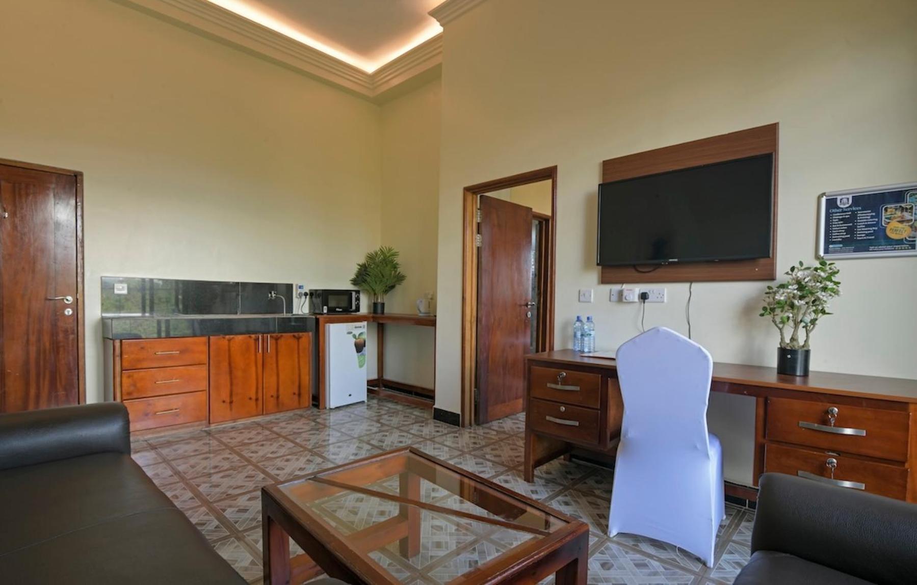 Hoima Buffalo Hotel & Business Hub Ltd 外观 照片