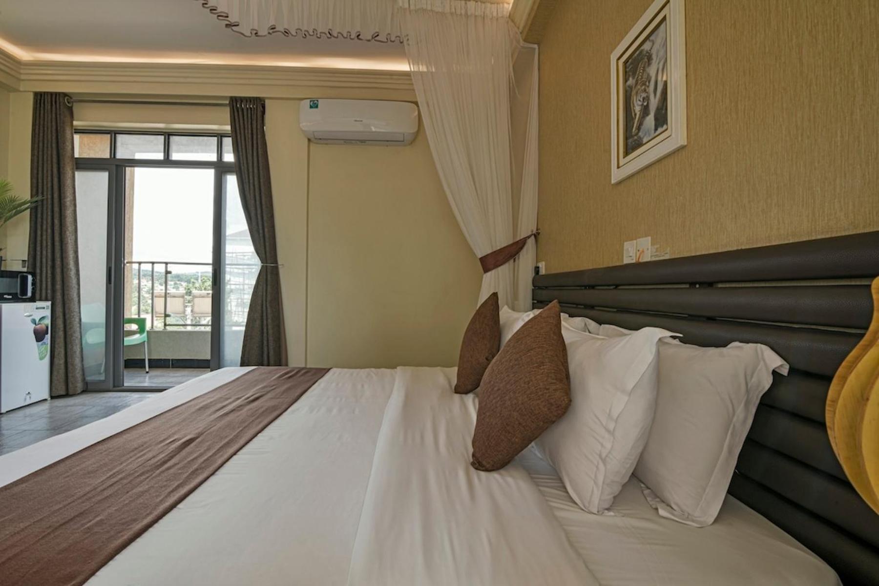 Hoima Buffalo Hotel & Business Hub Ltd 外观 照片