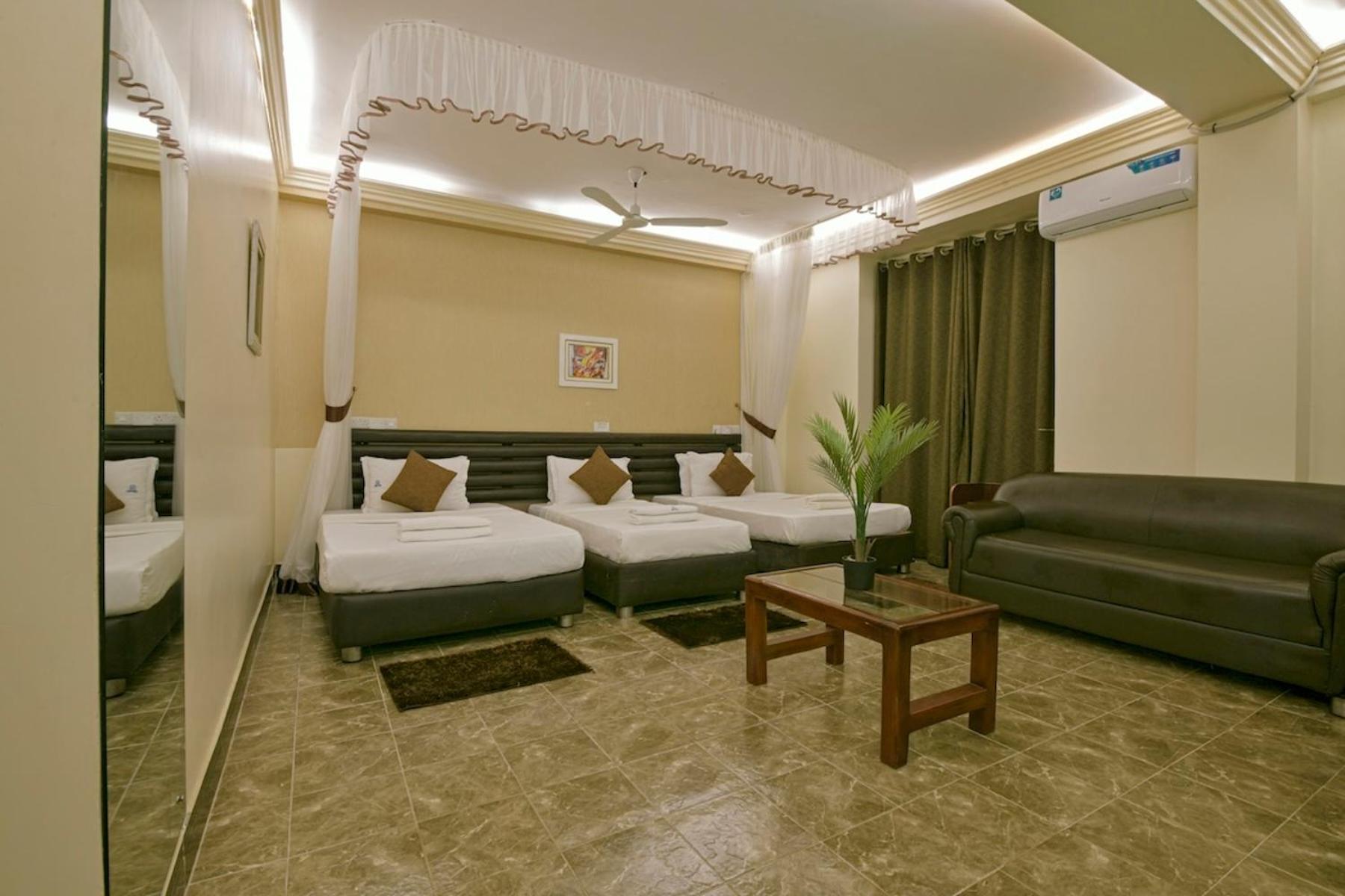Hoima Buffalo Hotel & Business Hub Ltd 外观 照片