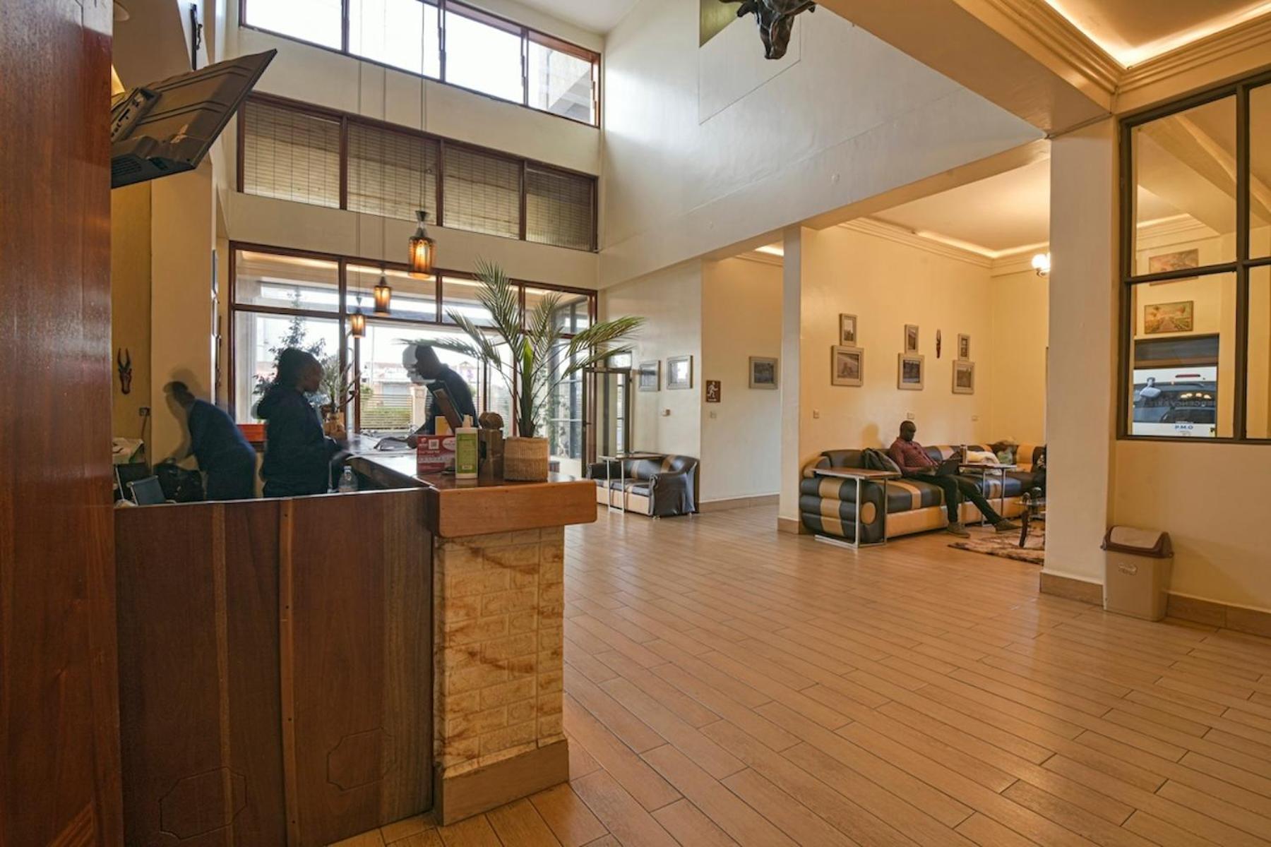 Hoima Buffalo Hotel & Business Hub Ltd 外观 照片