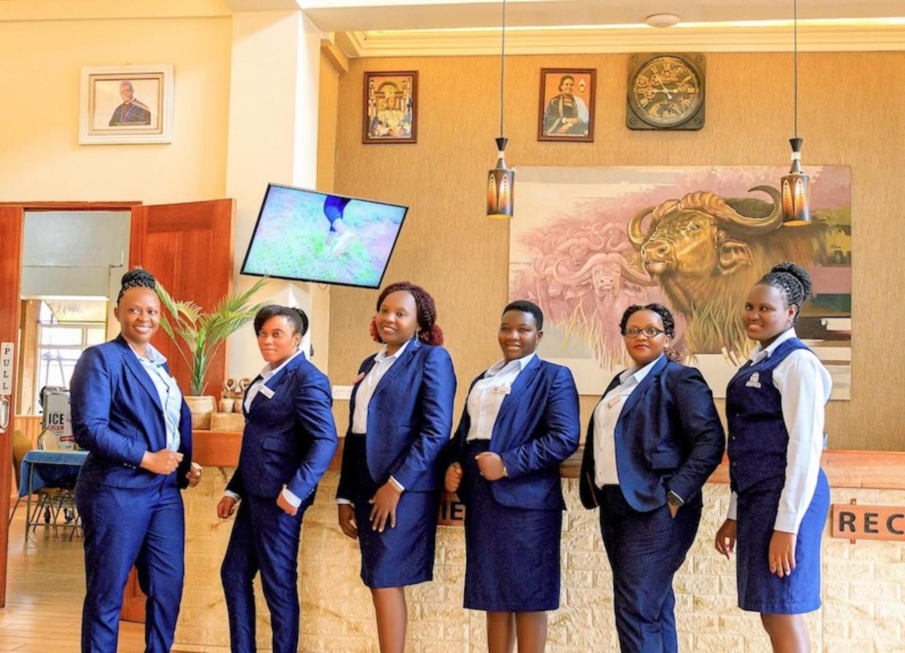 Hoima Buffalo Hotel & Business Hub Ltd 外观 照片